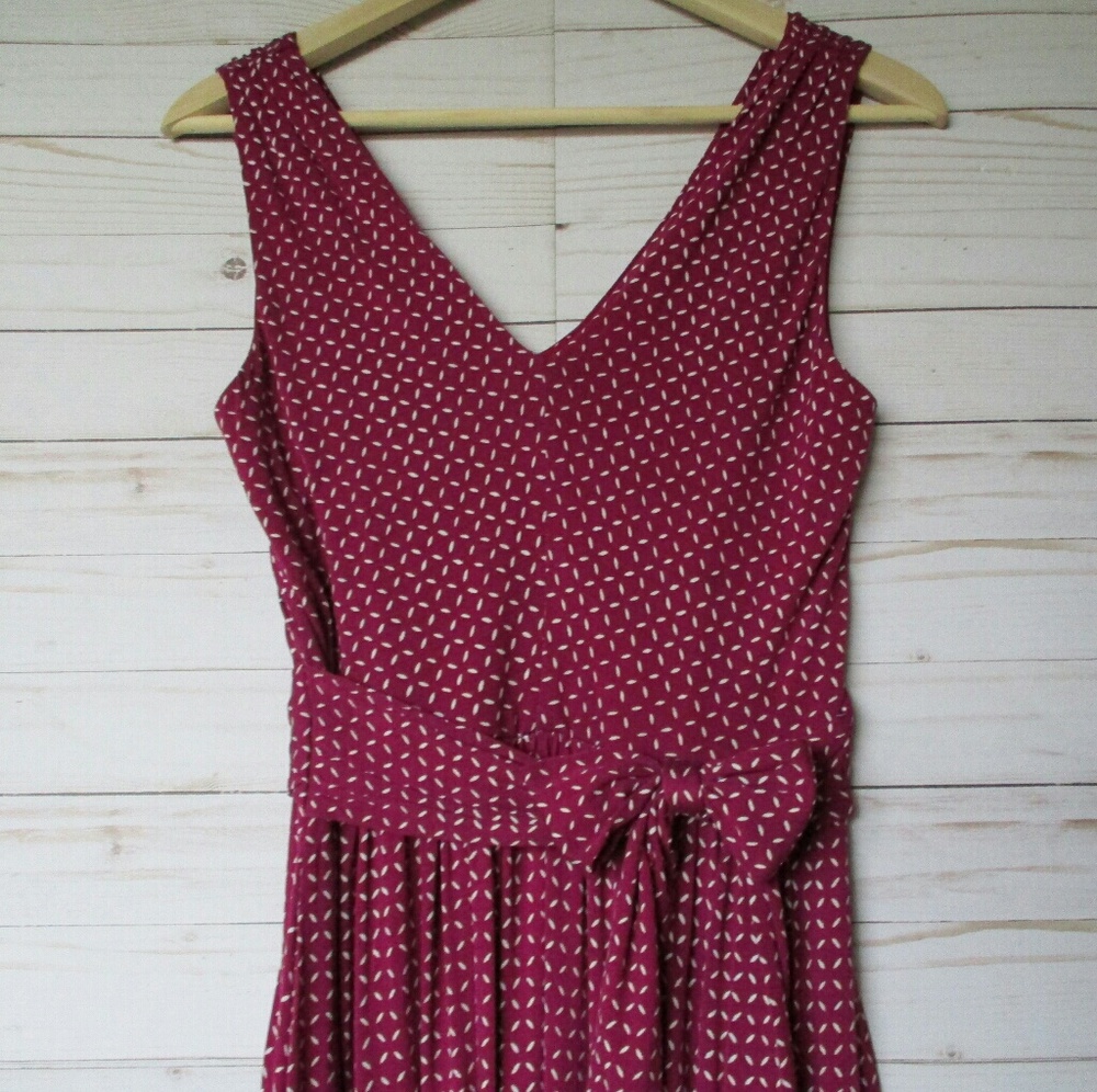 Loft 🌸 V-neck Dress